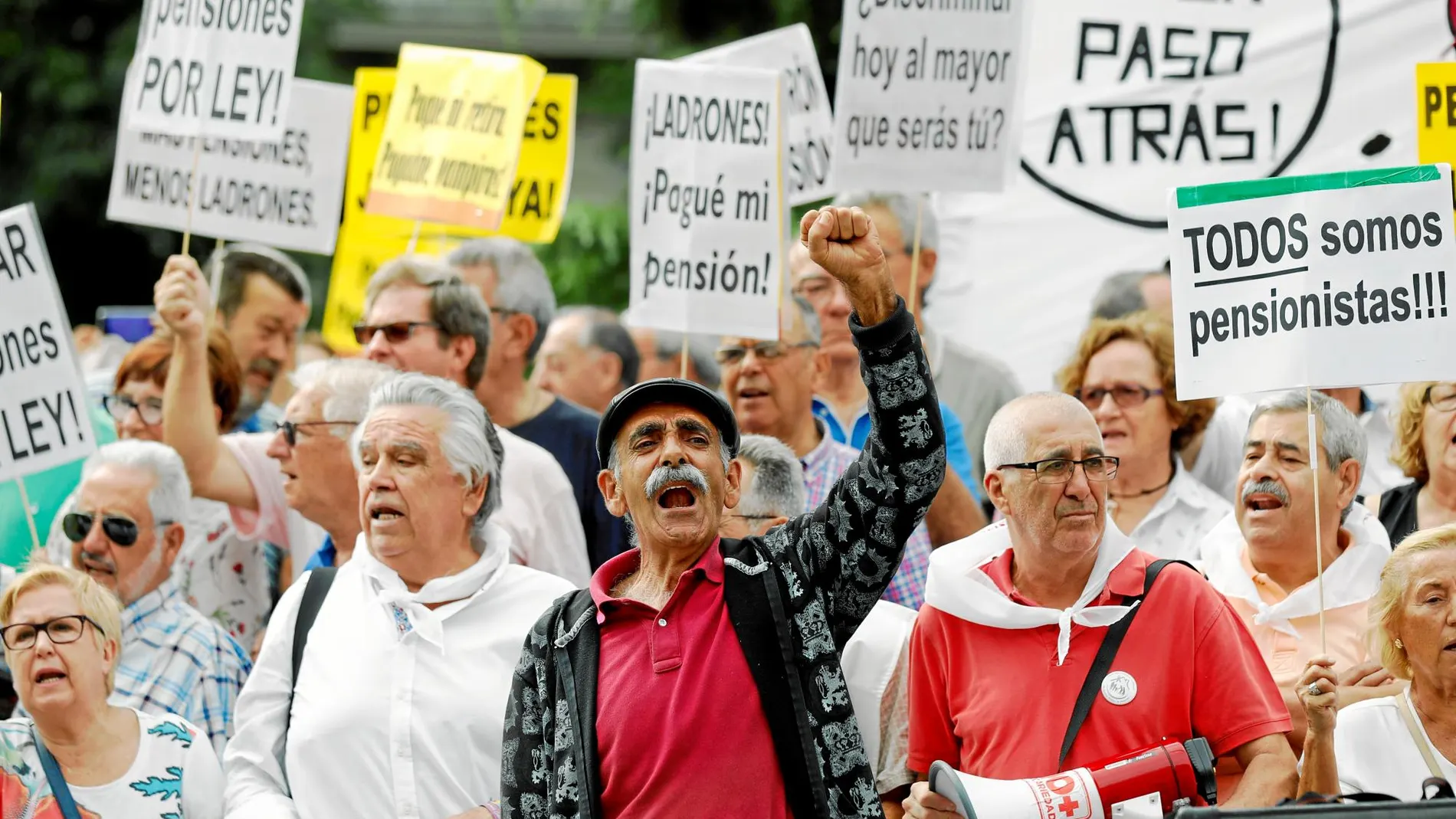 Los pensionistas recibirán sus pagas extraordinarias gracias a un crédito de 13.830 millones de la Tesorería del Estado