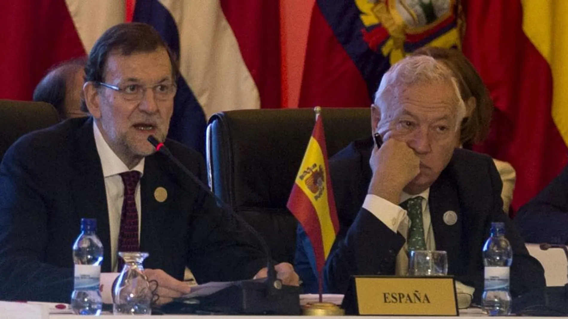 El presidente del Gobierno, Mariano Rajoy , durante su intervención hoy en la sesión plenaria de la XXIII Cumbre Iberoamericana de jefes de Estado y de Gobierno que se celebra en Panamá.