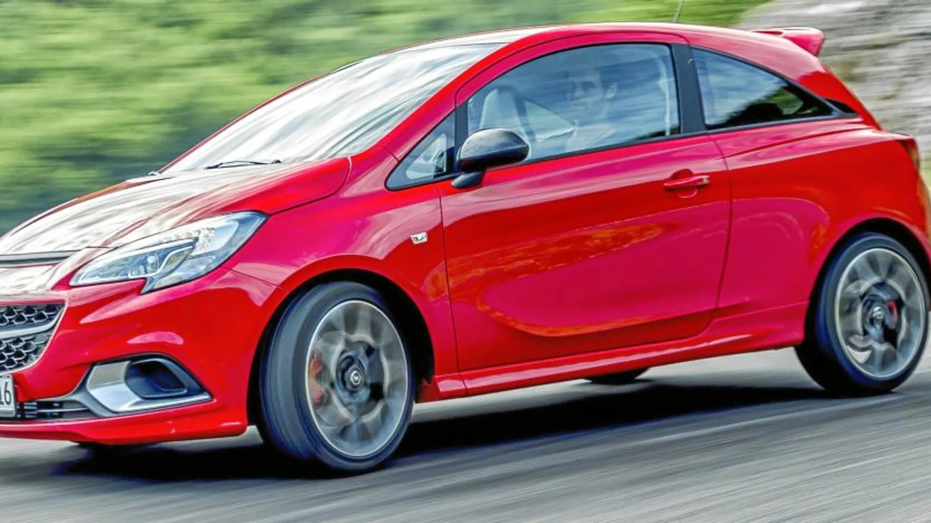 El motor turbo de 150 caballos es la esencia deportiva de la versión GSi del nuevo Opel Corsa
