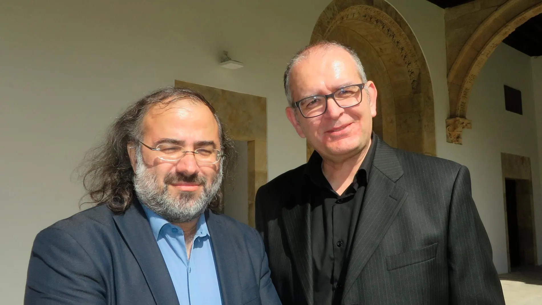 Pérez Alencart y Martín Cobano, director y secretario general de Tiberíades