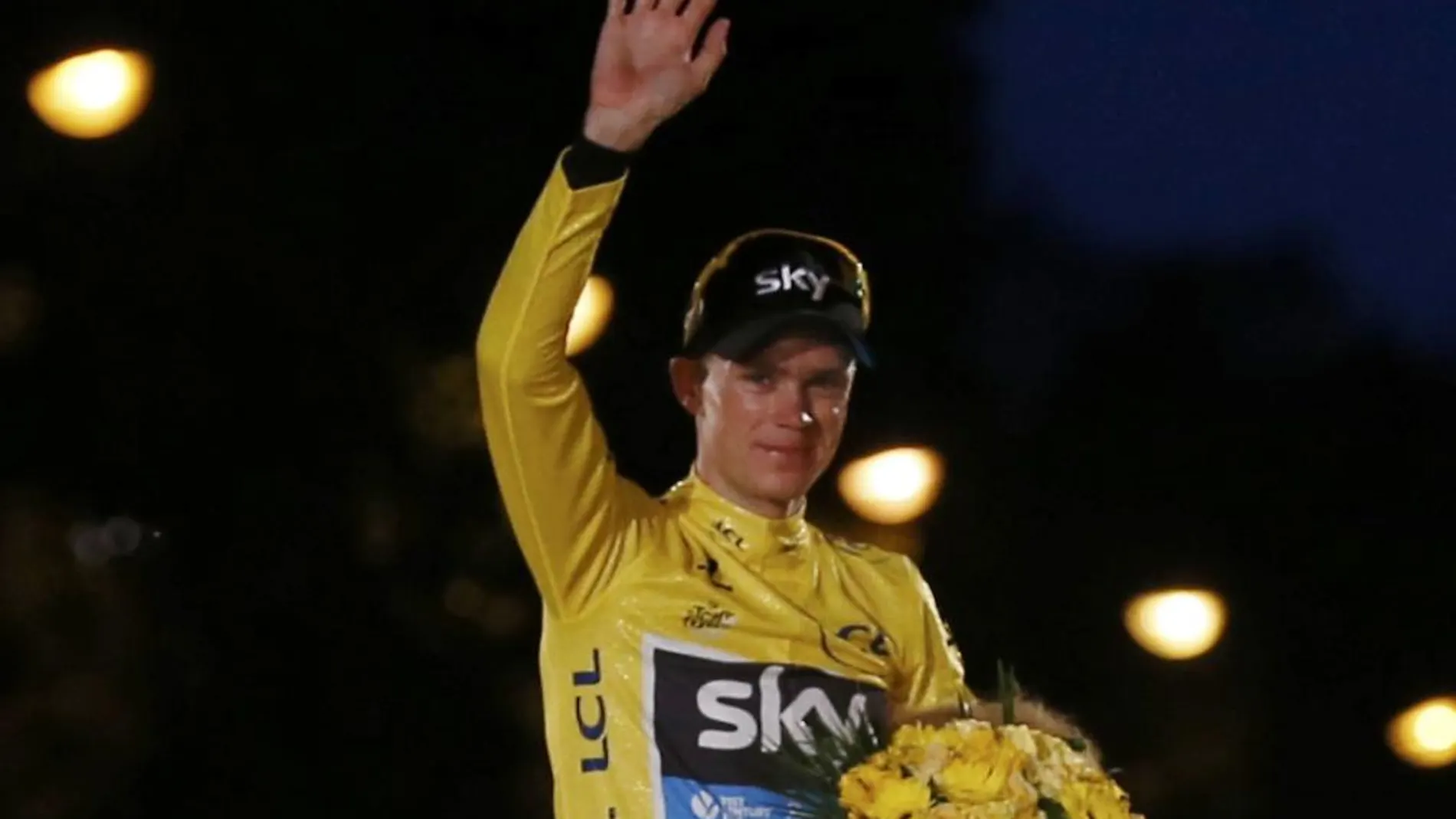Froome, en los Campos Elíseos, se corona campeón del Tour
