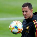 Hazard, en el último entrenamiento de Bélgica