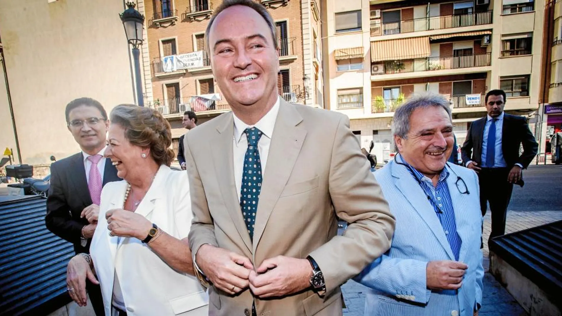 El presidente Fabra junto al secretario general del PPCV, Castellano, la alcaldesa de Valencia, Barberà, y el presidente de la Diputación, Alfonso Rus