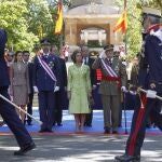 Los Reyes, acompañados por los Príncipes de Asturias, presiden el acto de homenaje a los que dieron su vida por España, organizado por el Ministerio de Defensa en el marco del Día de las Fuerzas Armadas, hoy en la plaza de la Lealtad de Madrid