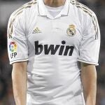 Kaká se lamenta en un partido disputado con el Real Madrid