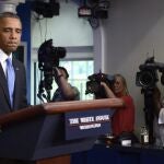 El presidente de Estados Unidos Barack Obama se pronuncia sobre el caso Trayvon Martin durante una visita inesperada a la sala de prensa de la Casa Blanca