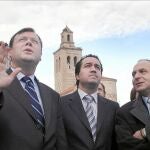 Antonio Silván contempla junto a Vidal Galicia el ARI de Arévalo