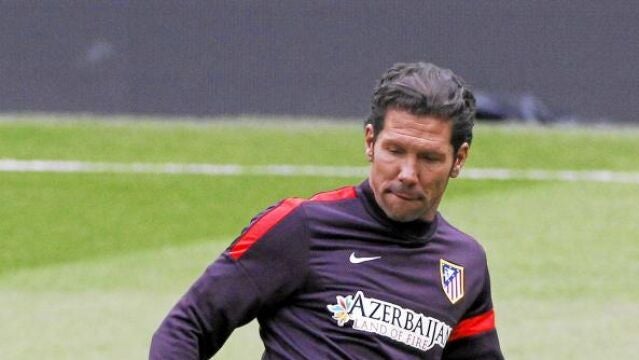 Simeone dirigirá hoy el primer entrenamiento de la plantilla del Atlético