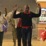Algunos de los rehenes liberados por las fuerzas de seguridad kenianas