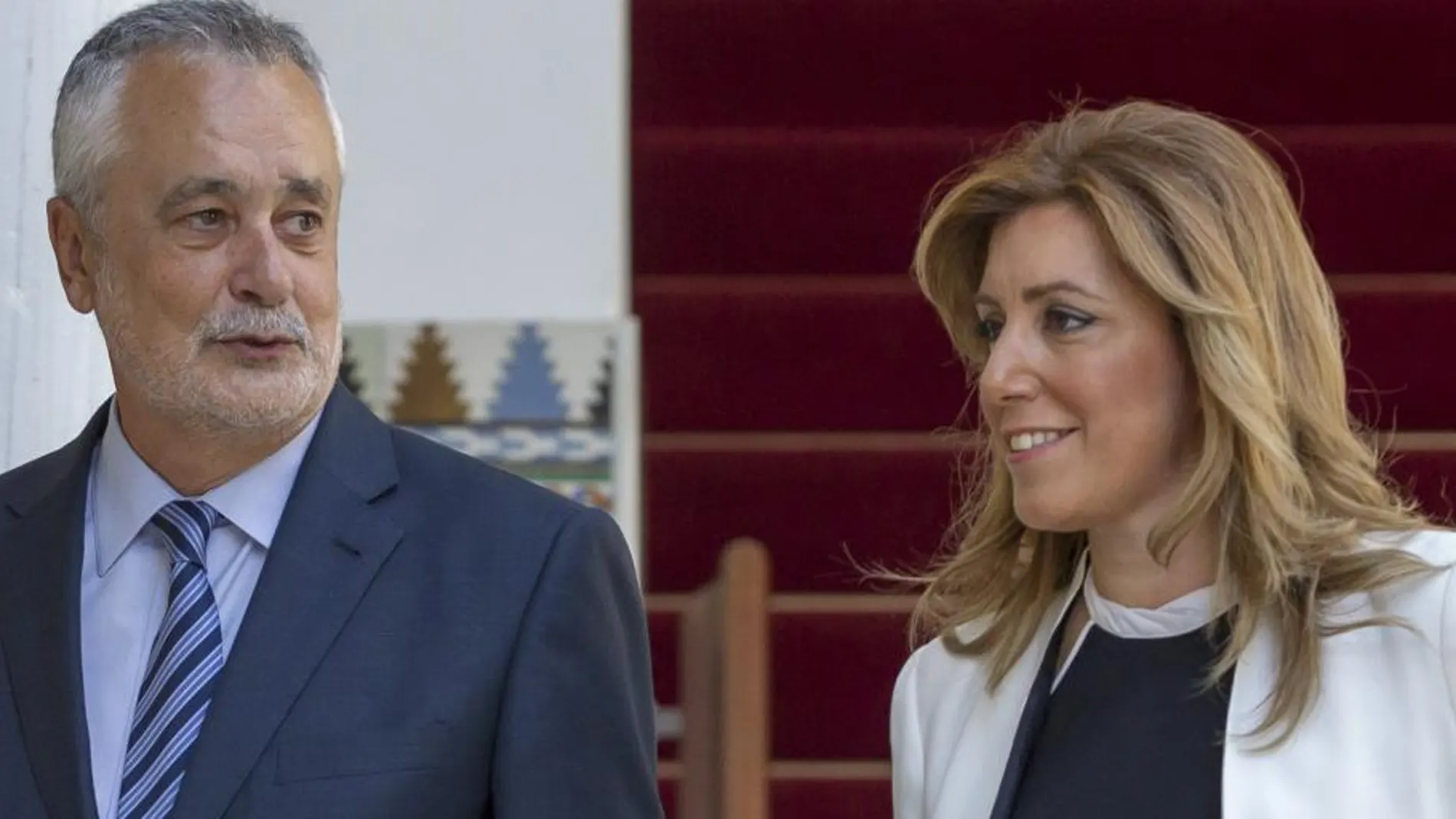 Susana Díaz acompañada del todavía presidente, José Antonio Griñán.