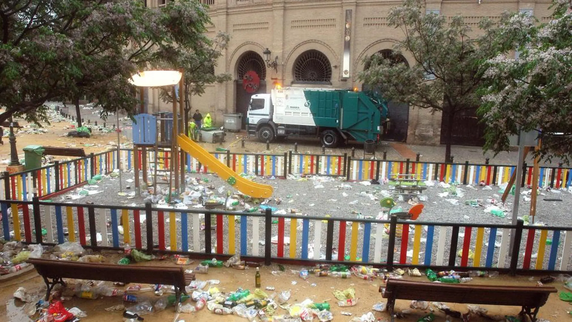 Cruzada «antibotellón»: 8.672 multas en cuatro meses
