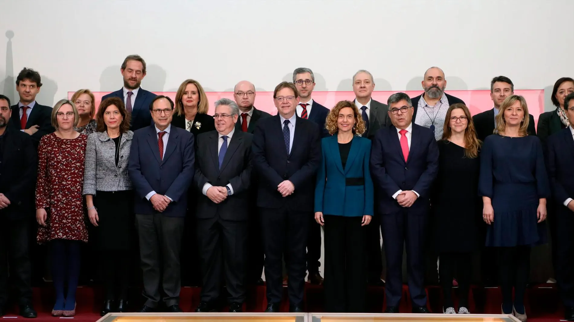El presidente Puig y la ministra Batet dirigieron la comisión bilateral acompañados por consellers, secretarios de Estado y directores generales