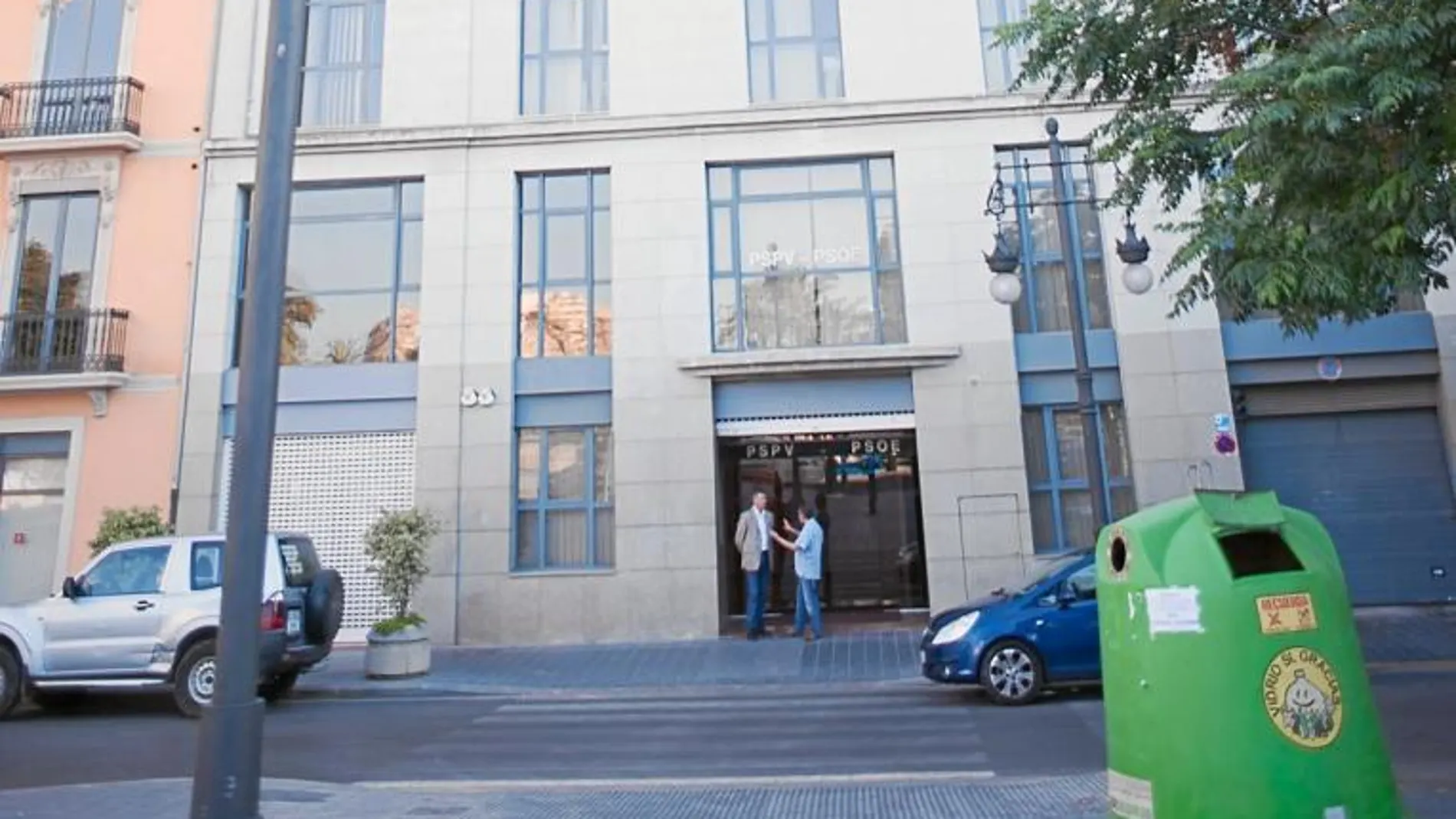 En la imagen, la sede del PSPV en la calle Blanqueries de Valencia. Por ella han pasado multitud de organizaciones