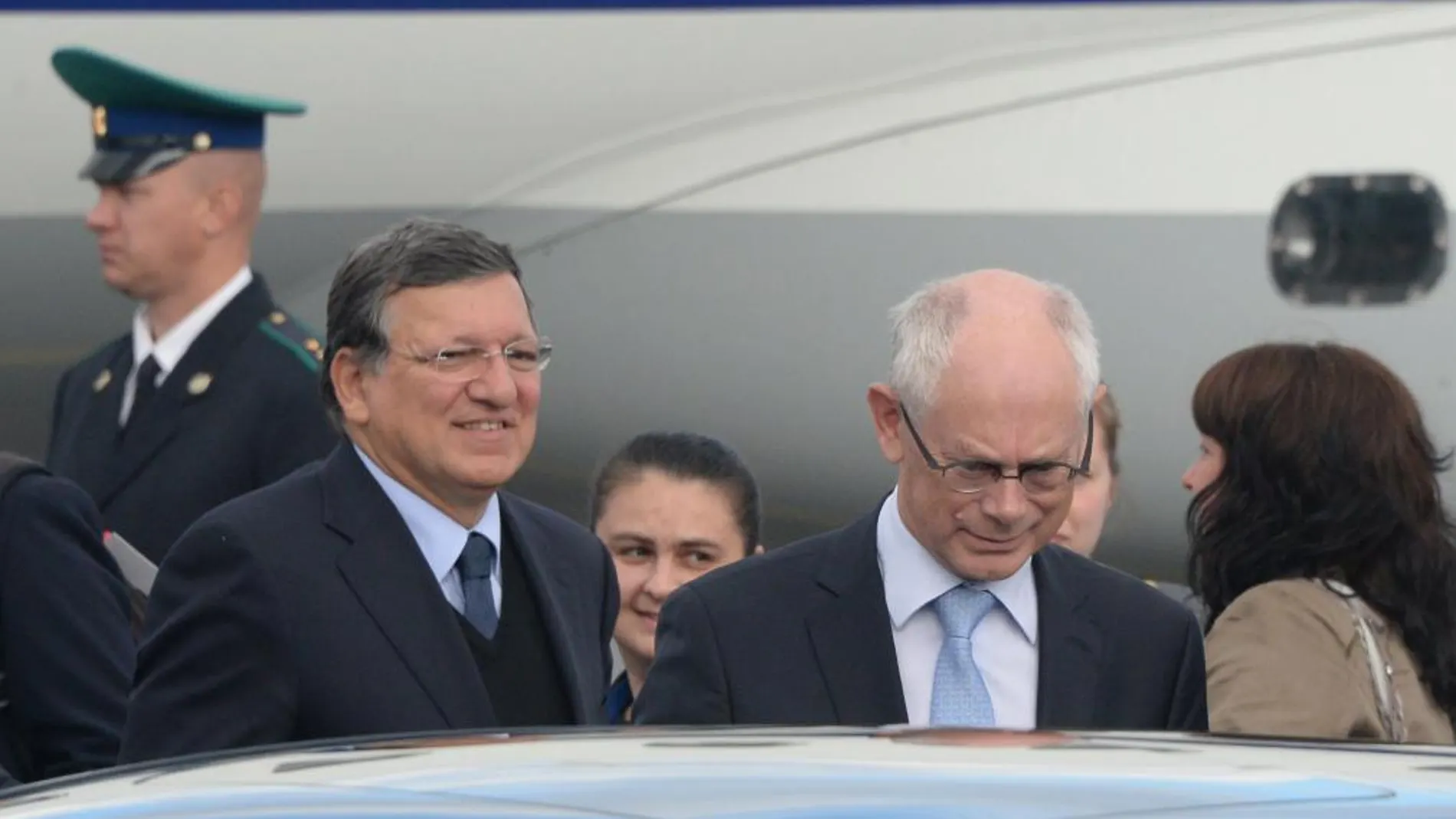 El presidente de la Comisión Europea, Jose Manuel durao Barroso y el presidente del Consejo Europeo, Herman Van Rompuy a su llegada a la cumbre del G20