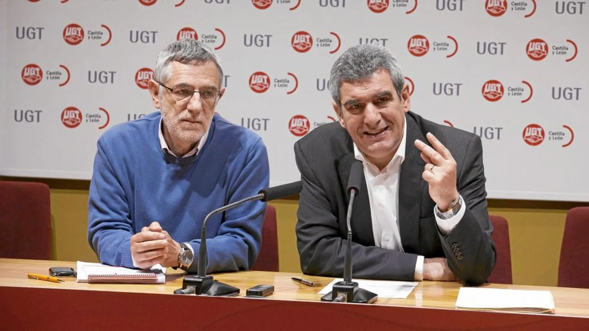 El secretario regional de UGT, Agustín Prieto, y el del PSOE, Julio Villarrubia