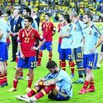 Los internacionales españoles, desolados tras la derrota ante Brasil en el césped de Maracaná
