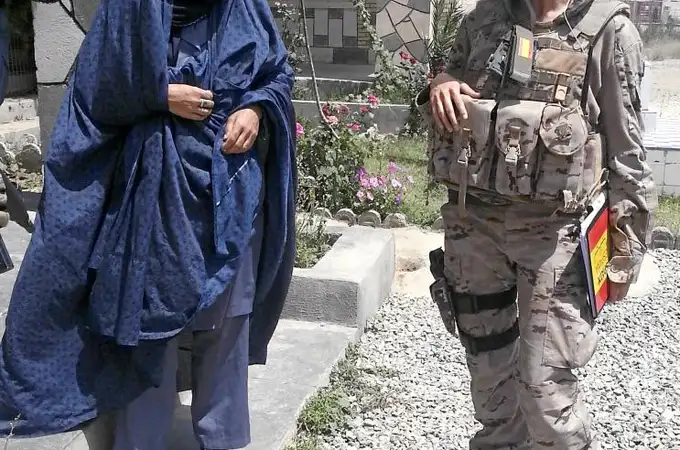 Policías afganas, formación española