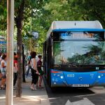 Hasta 20 autobuses circularán entre Atocha y Nuevos Ministerios, con parada en Recoletos, por las obras de Cercanías