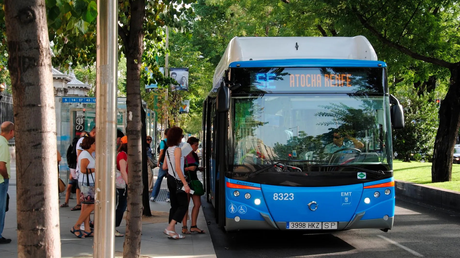 Hasta 20 autobuses circularán entre Atocha y Nuevos Ministerios, con parada en Recoletos, por las obras de Cercanías