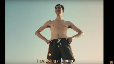 Una imagen del videoclip de Airbag