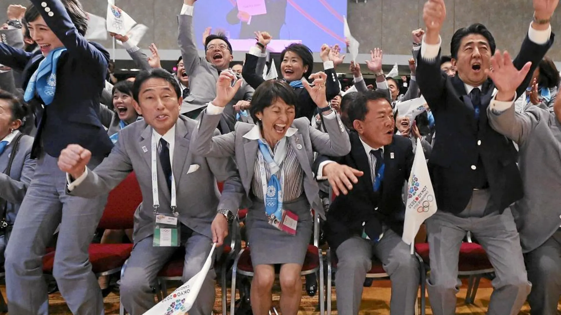 Los representantes de Tokio celebran la designación de la capital nipona