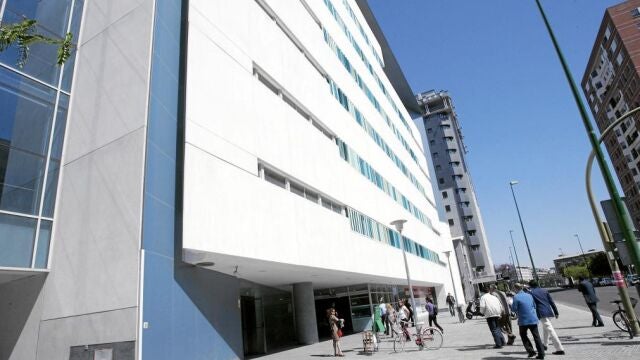 El edificio Noga, sede de los juzgados de lo Penal, lo Social y lo Mercantil de Sevilla