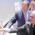 Tomás Villanueva y Antonio Silván inauguran la nueva planta de Proconsi en el Parque Tecnológico de León