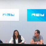 Rosa Vidal y el equipo de grafismo de RTVV presentaron ayer la nueva imagen corporativa