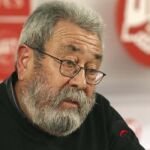 El secretario general de UGT, Cándido Méndez, durante la rueda de prensa ofrecida hoy en Madrid.