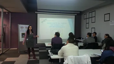 Ángela Zuluaga durante el taller de Madrid On Rails