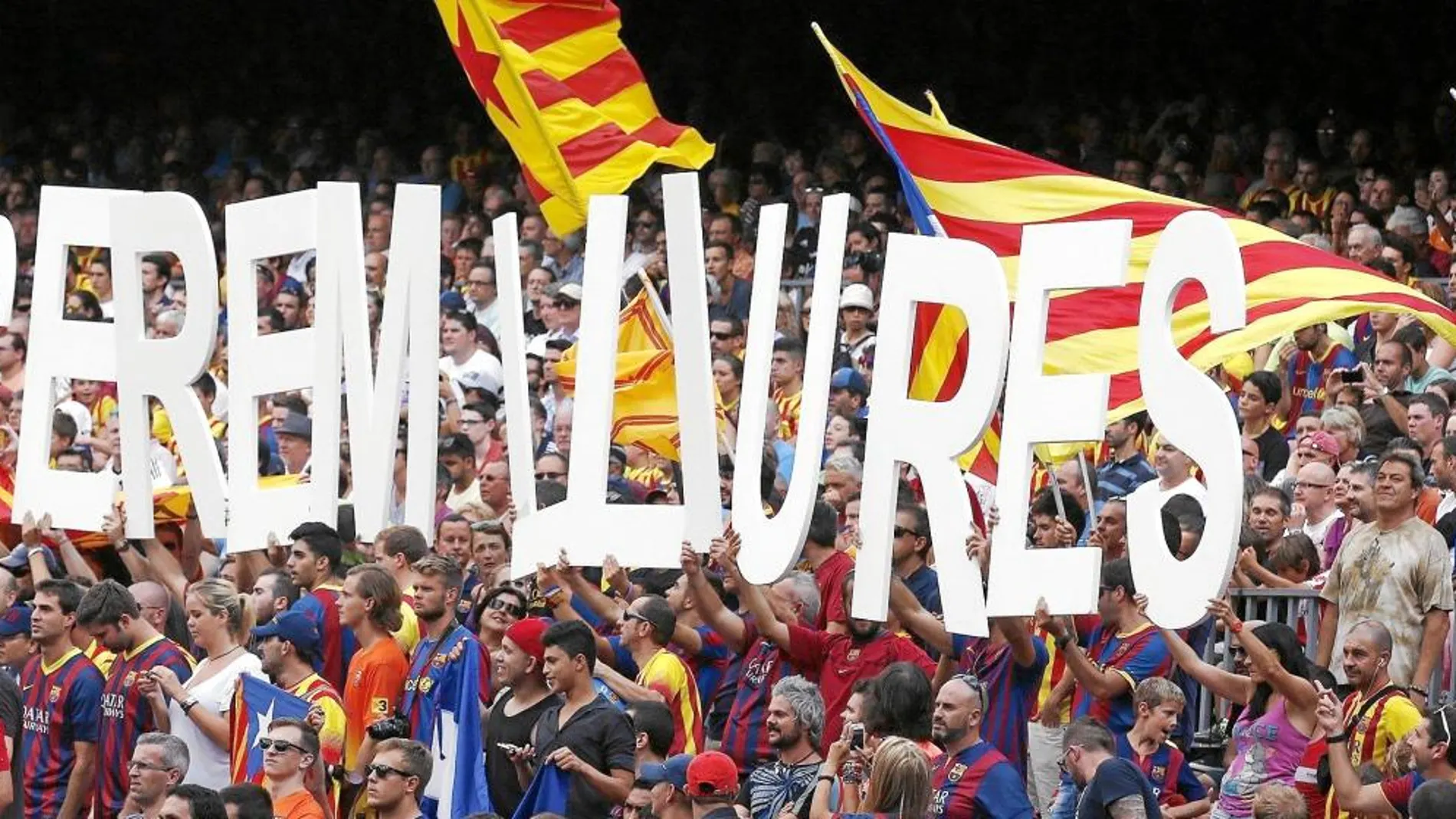 ¿En caso de independencia de Cataluña, debería jugar el Barça la Liga española?