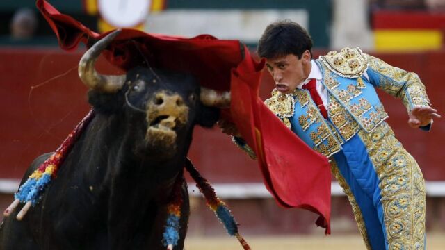 Pase de pecho de Filiberto al utrero de López Gibaja