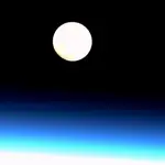  Los astronautas de la ISS, los primeros en ver la «SuperLuna»