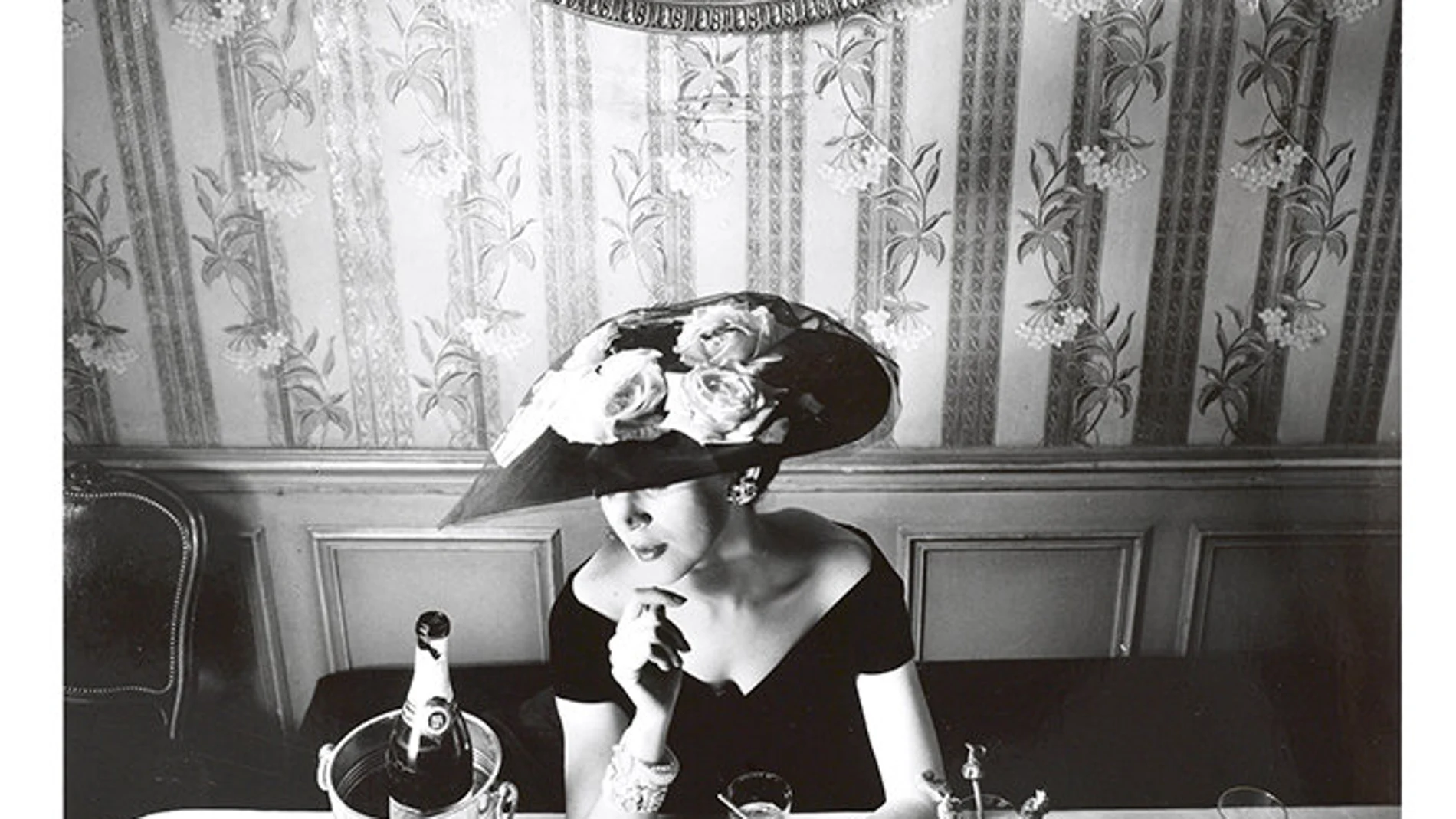 Dior: una historia ilustrada