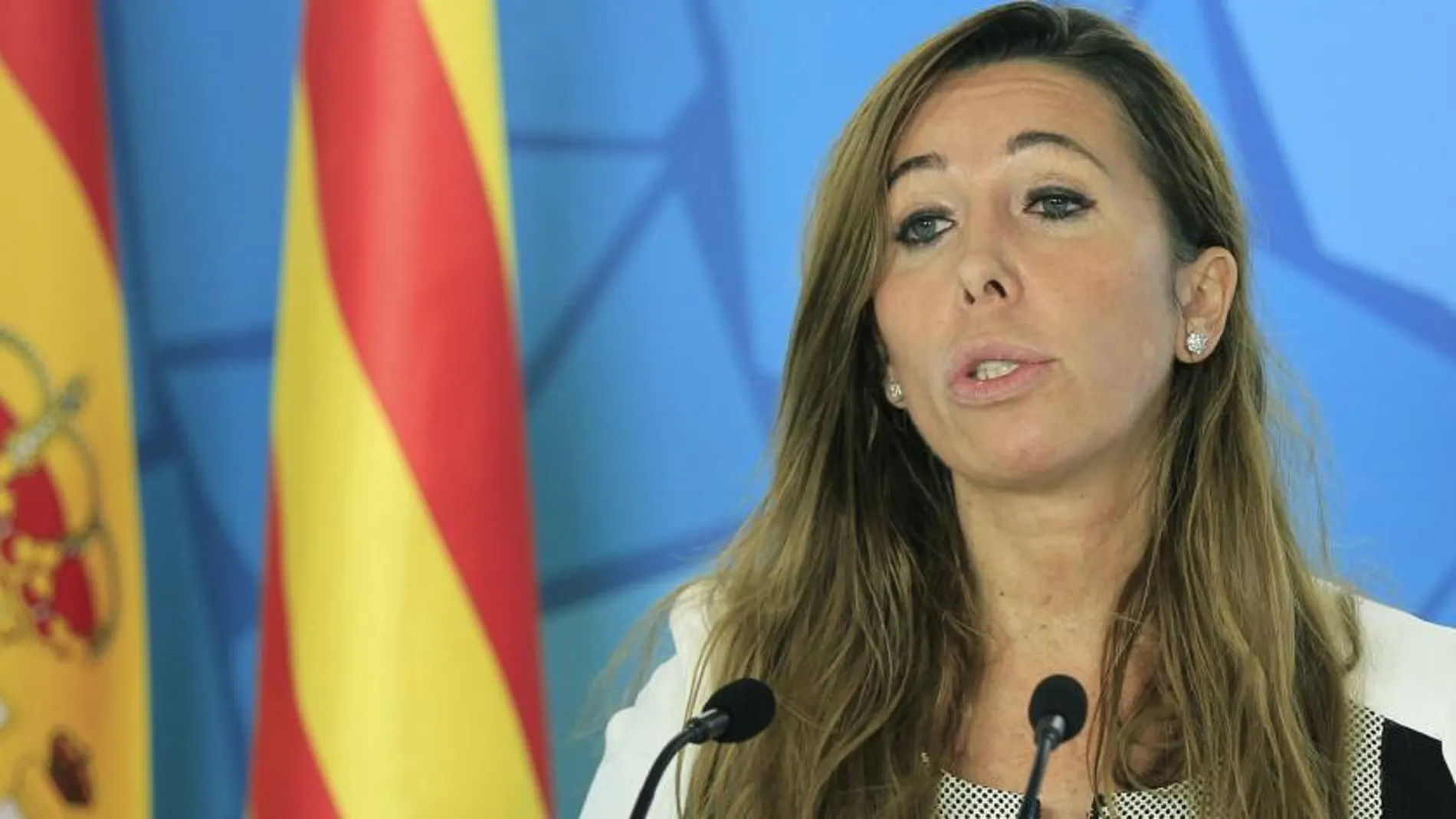 Alícia Sánchez-Camacho, durante la rueda de prensa posterior a la reunión de la ejecutiva popular celebrada hoy.