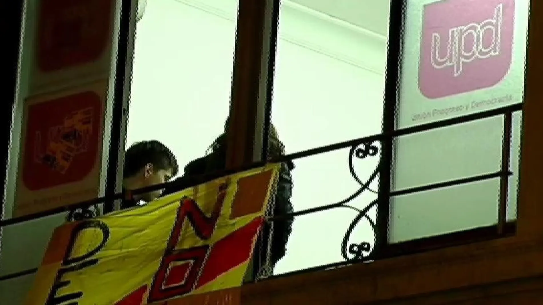 Independentistas ocupan la sede de UPyD en Barcelona