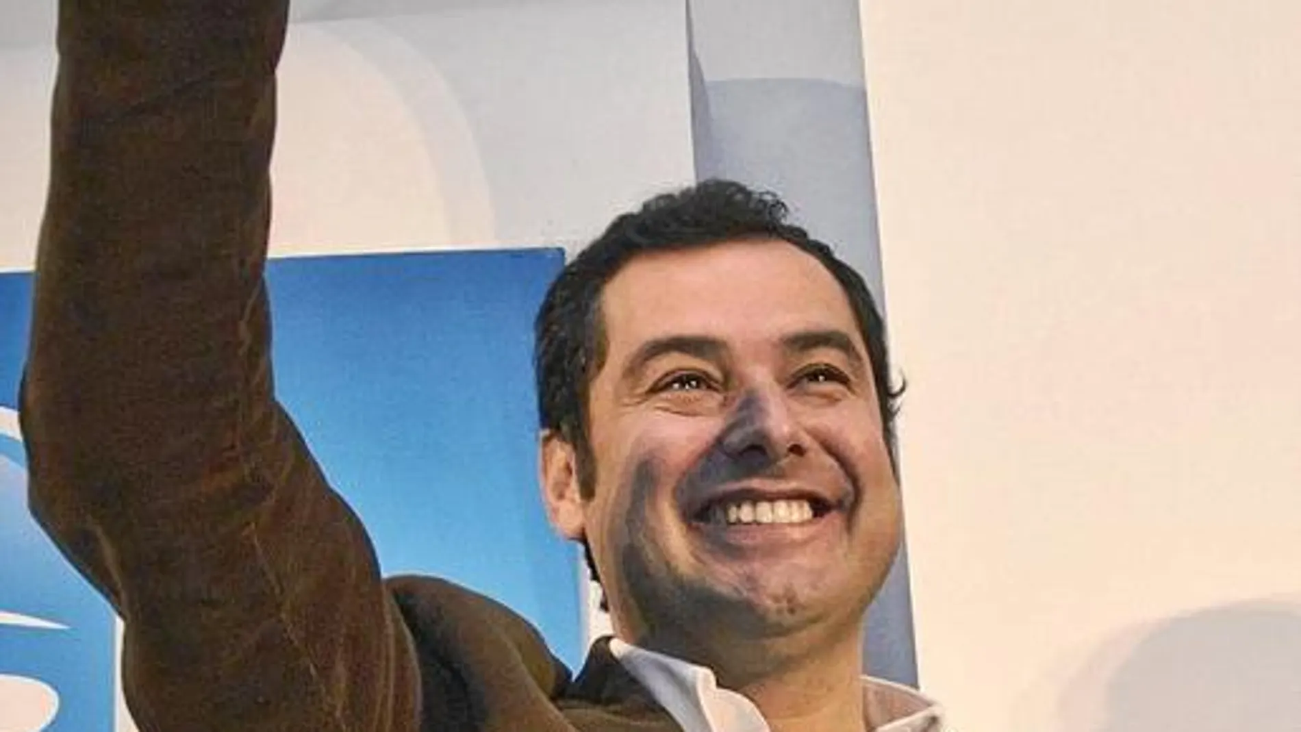 Juanma Moreno, candidato del PP-A, ayer en Huelva