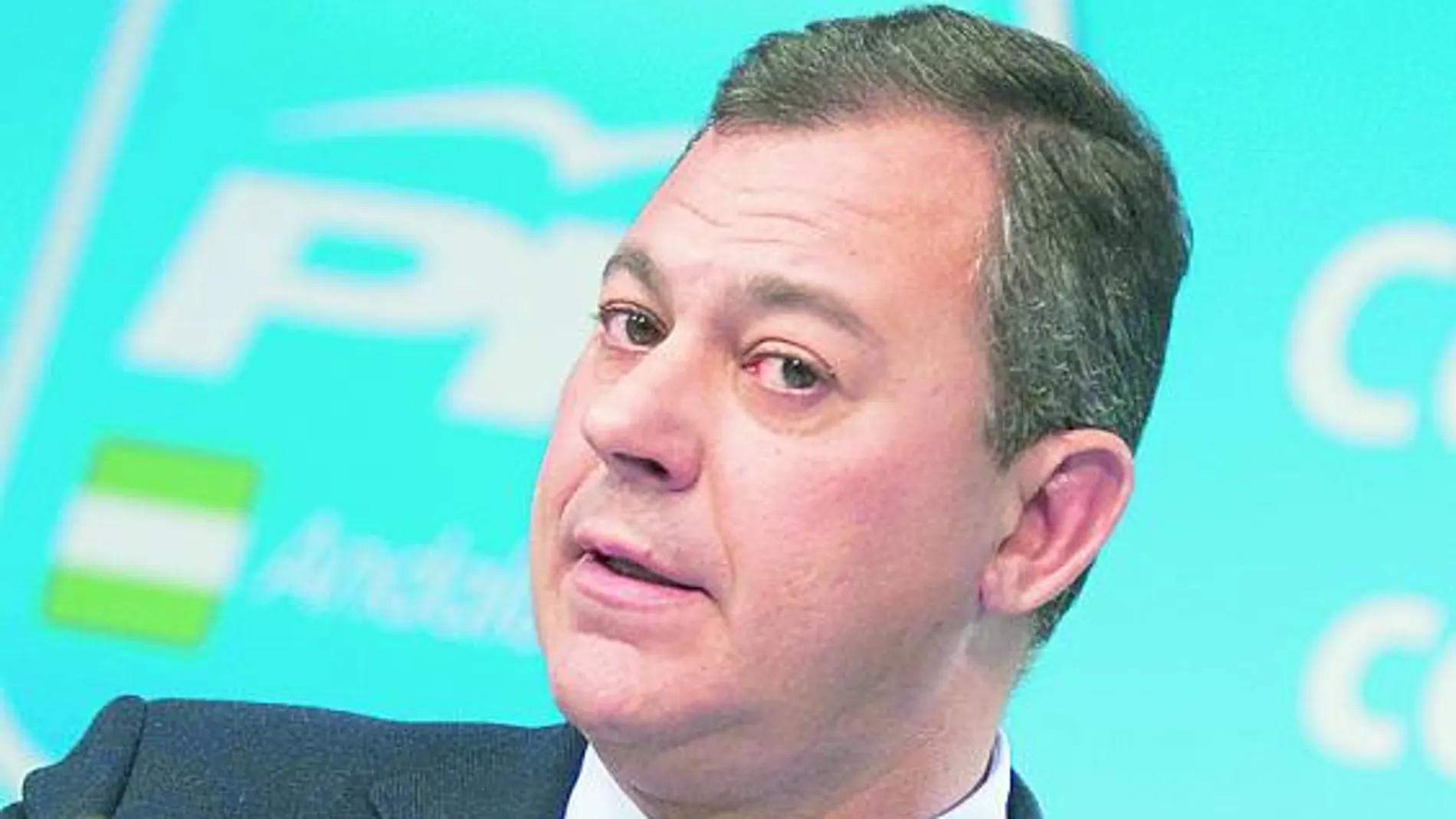 El secretario general del PP-A, José Luis Sanz, compareció ayer en la sede regional