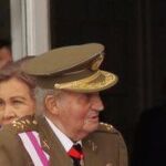Don Juan Carlos saluda a Rajoy durante la pasada Pascua Militar