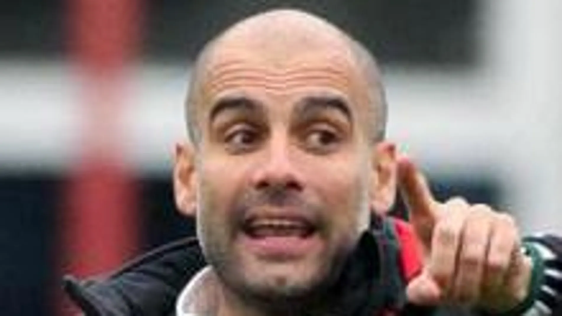 Guardiola, en el entrenamiento del Bayern de hoy viernes.