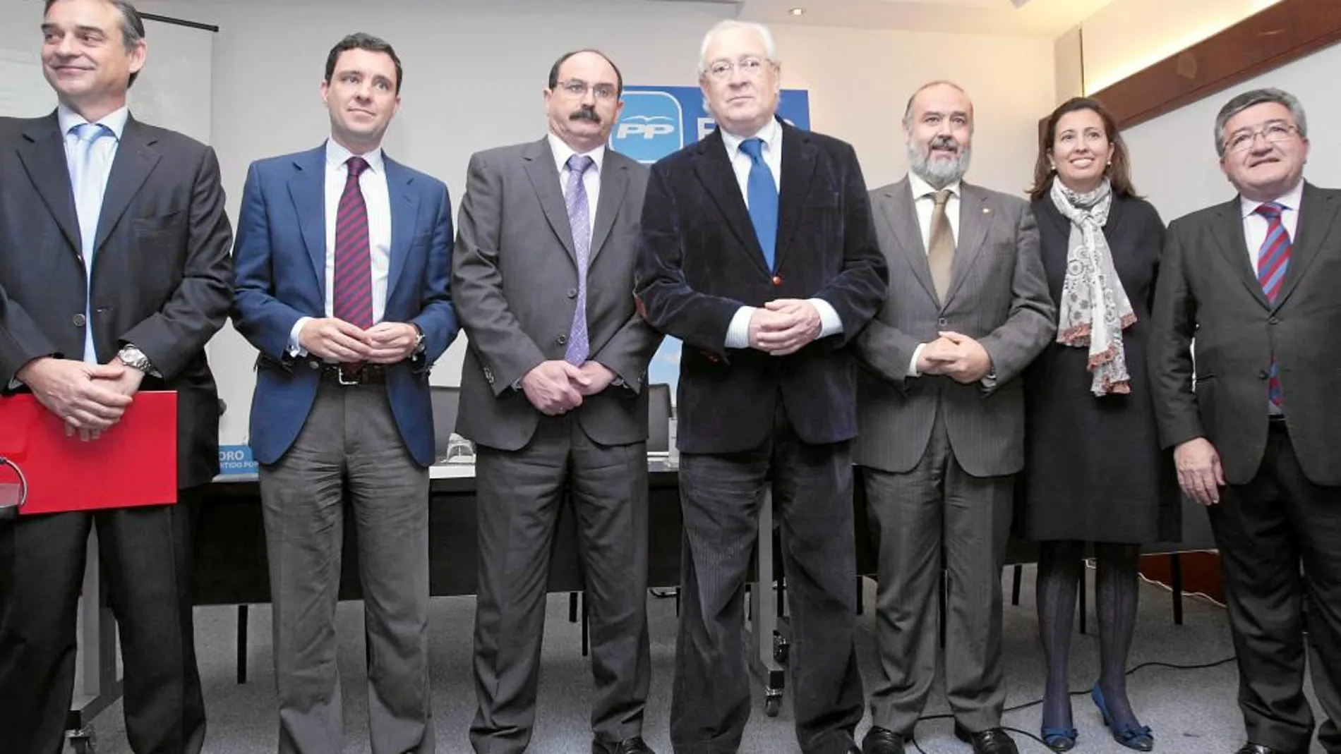 Ricardo López, Juan de la Rosa, Julián Fernández, J. Raynaud, José Abraham, Ana Chocano y Juan Aguilera
