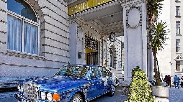 Hotel Carlton, uno de los más céntricos y lujosos de Bilbao, situado en la plaza Moyua