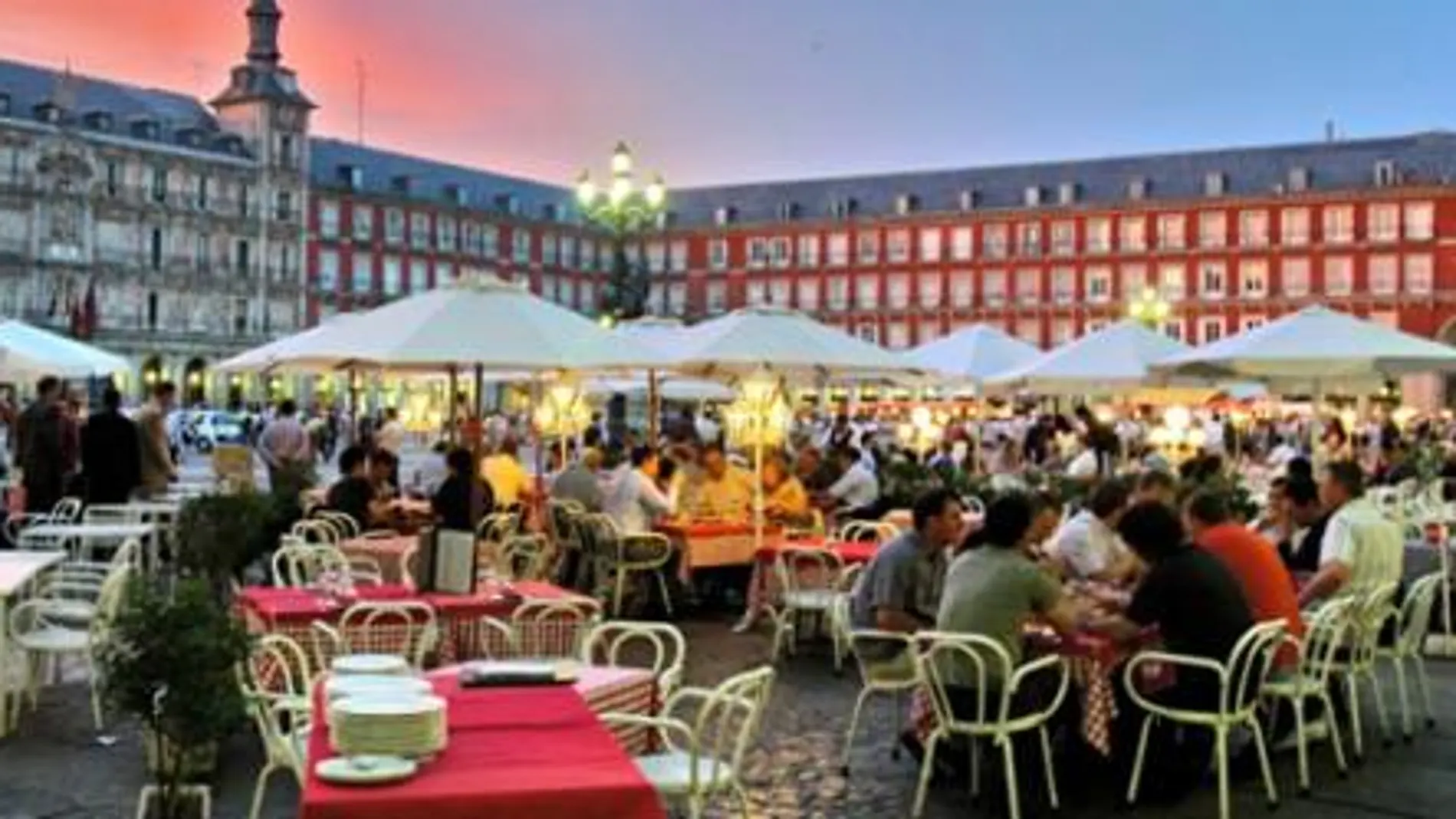 El turismo intensifica su capacidad de creación de emple.