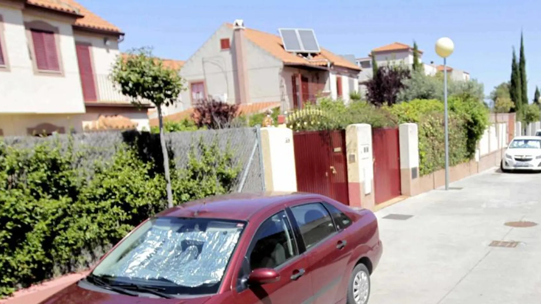 Vista de la calle Garganta de Buitreras de Jerez de la Frontera (Cádiz), donde una mujer de 42 años ha muerto esta madrugada.