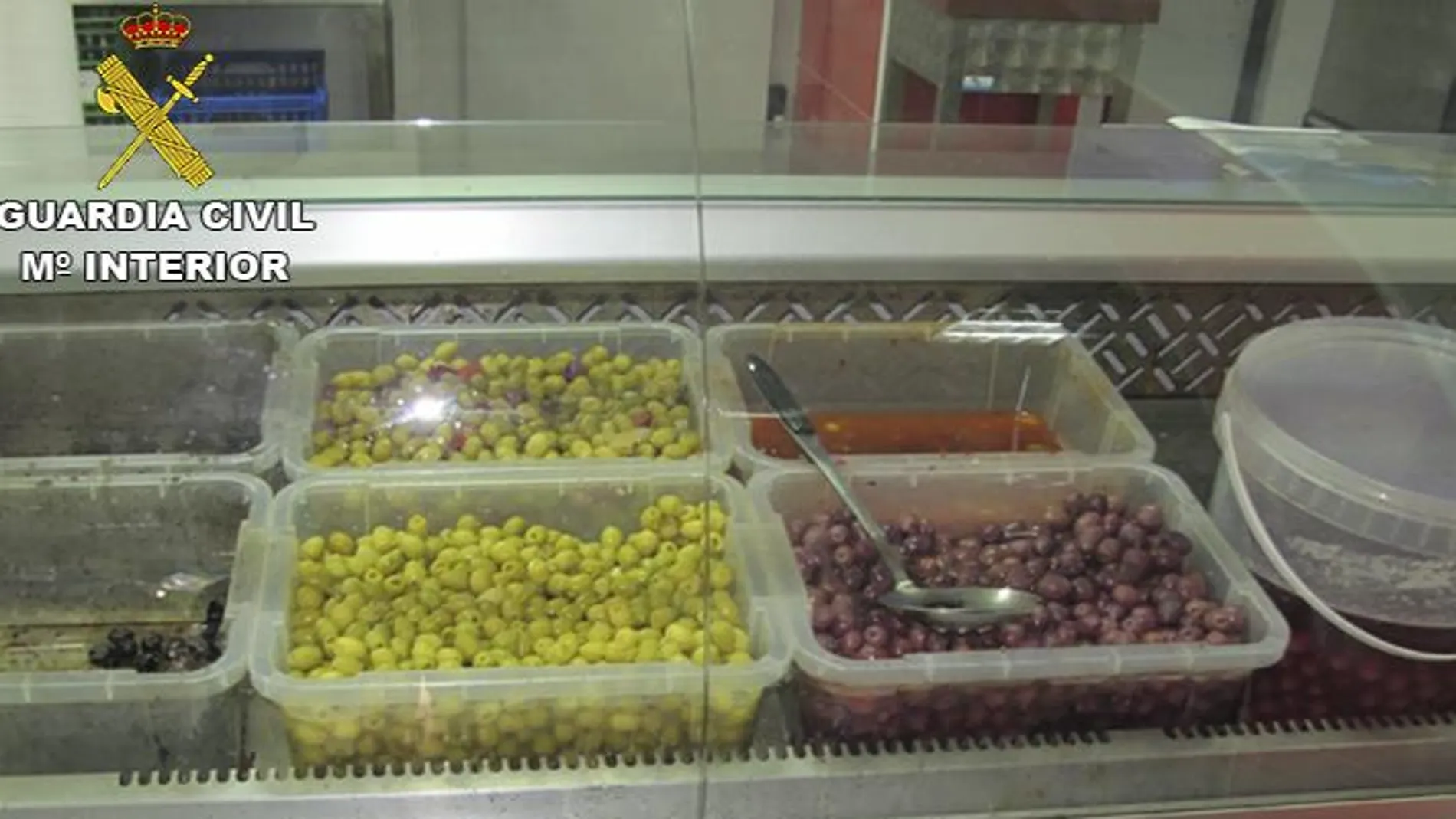 Inmovilizadas 500 toneladas de alimentos peligrosos para los consumidores