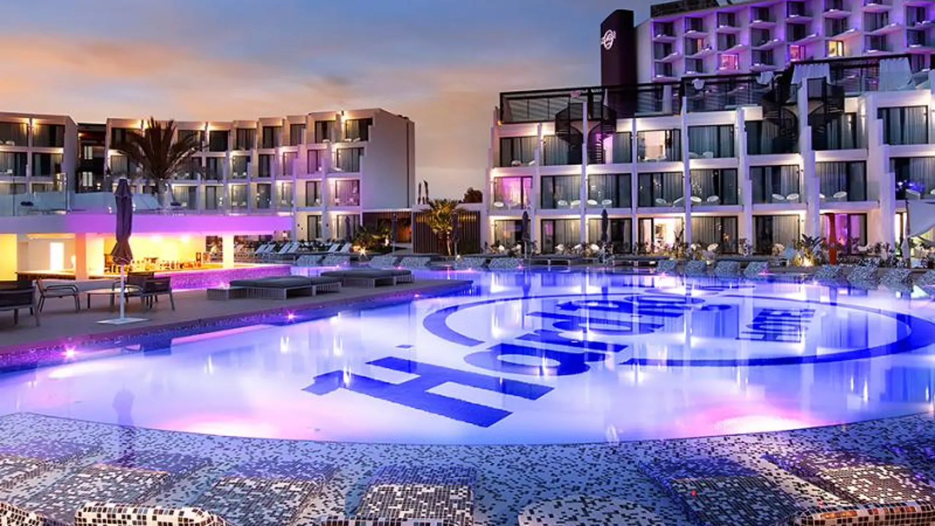 El Hard Rock Hotel Ibiza es pionero en la implantación de la tecnología wearable.