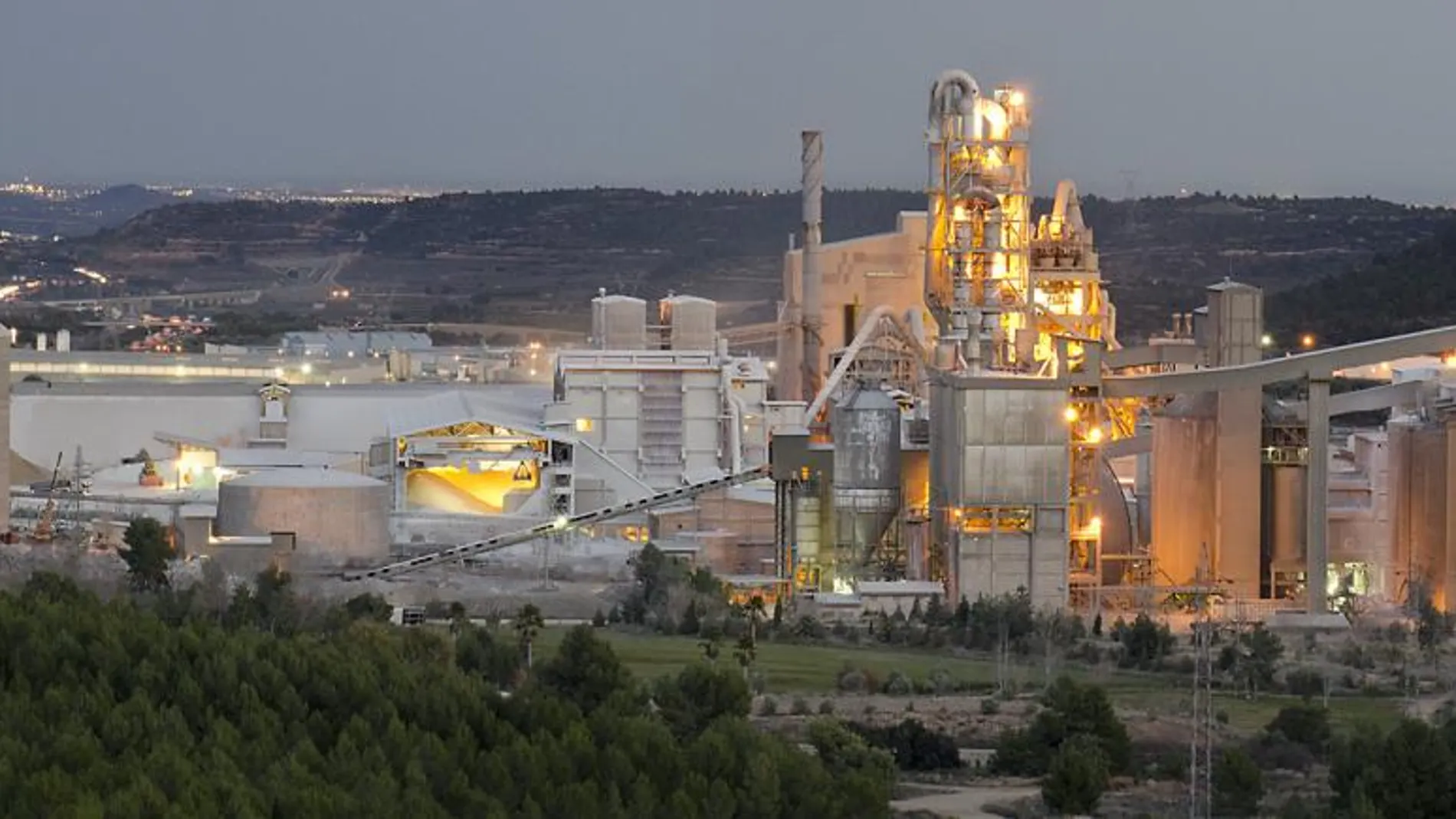 Imagen de la fábrica de Cemex en Buñol (Valencia)