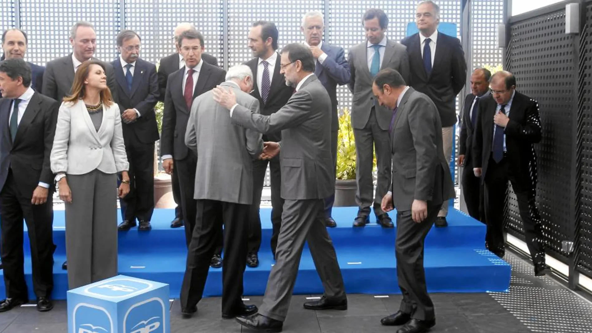 Mariano Rajoy ya se reunió consus «barones» autonómicos en mayo de 2013 en Madrid