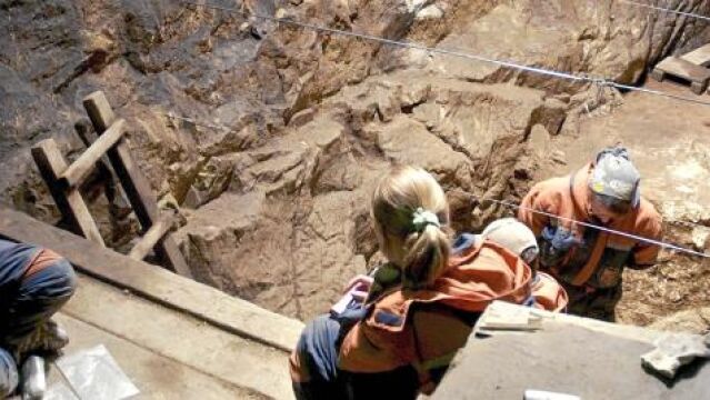 Los restos analizados se encontraron en una cueva de Denisova, en Siberia