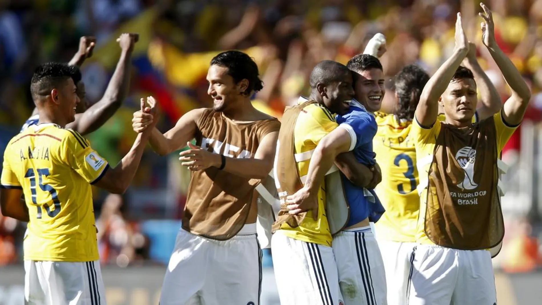 Los jugadores de Colombia al finalizar el partido Colombia - Grecia.